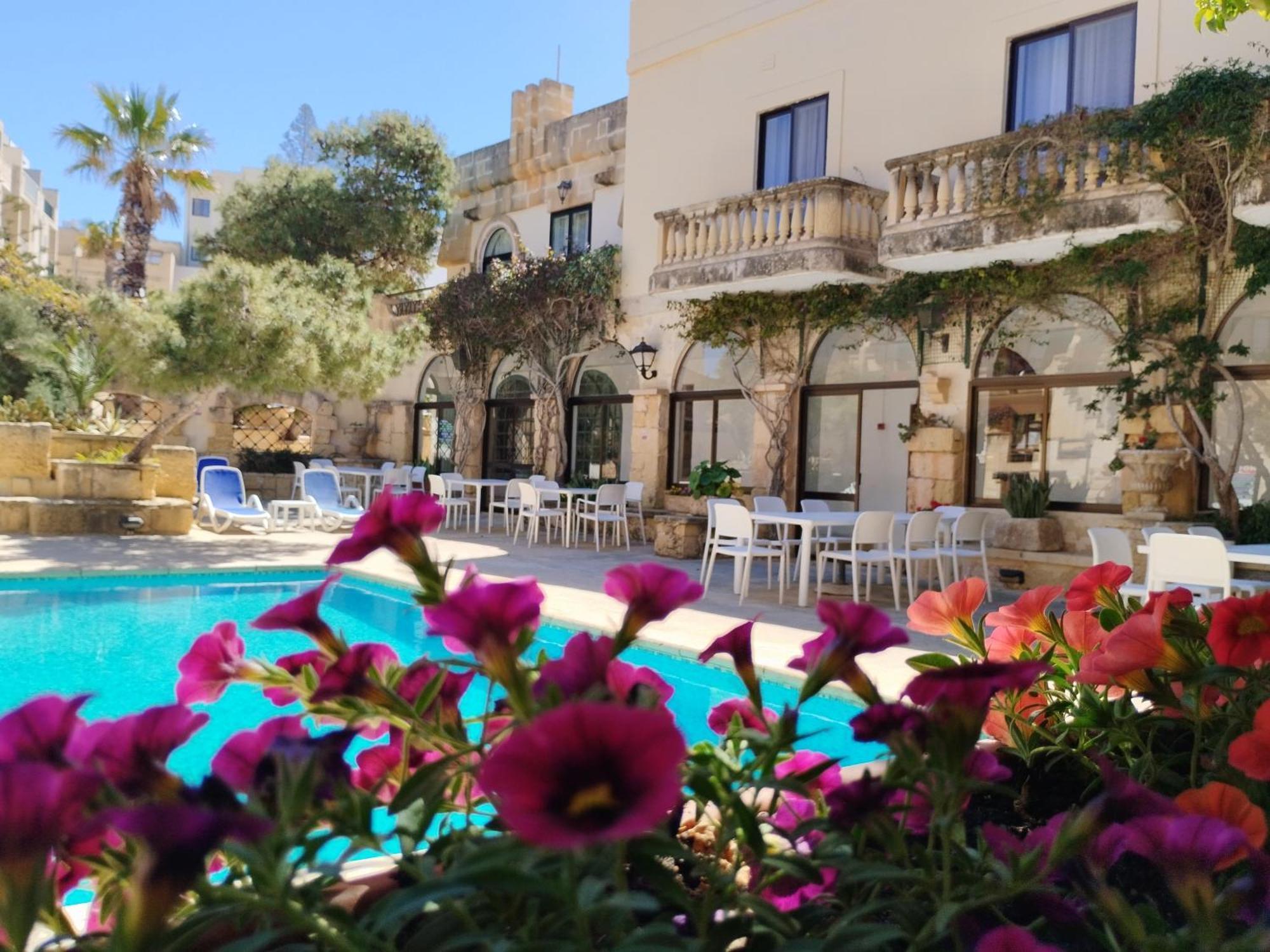 コーヌコピア ホテル Xagħra エクステリア 写真